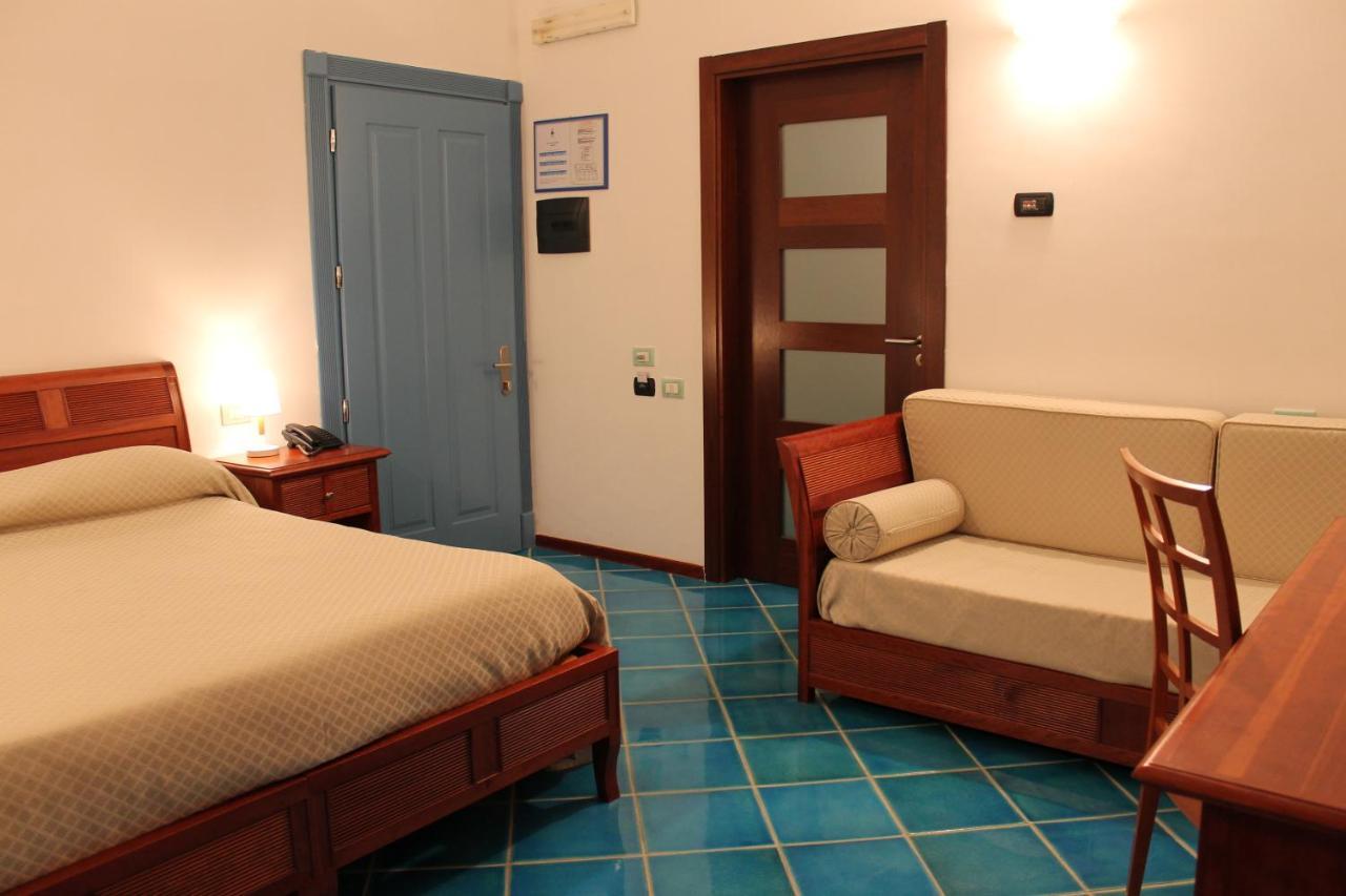 Hotel Pisacane Sapri Eksteriør billede