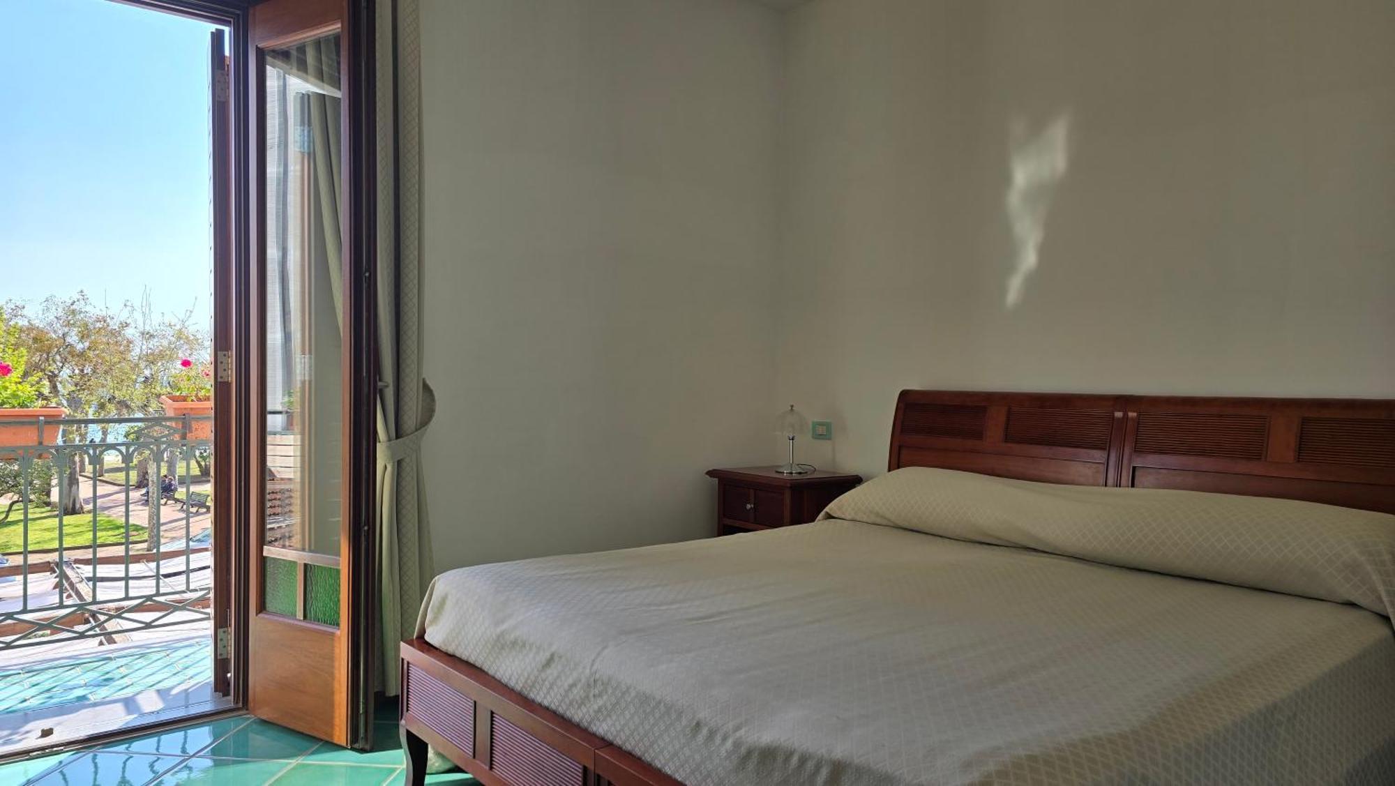 Hotel Pisacane Sapri Eksteriør billede